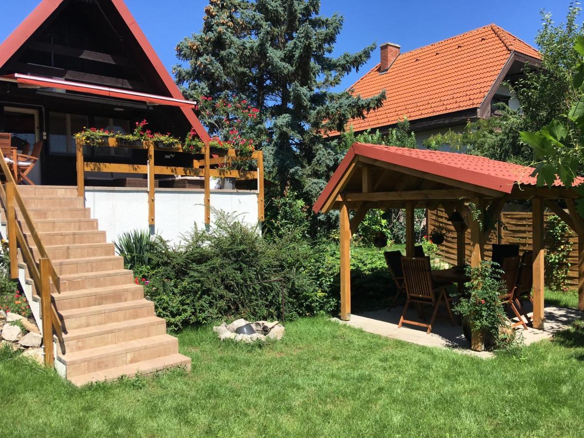 Wooden Apartman Premium Jacuzzival Alsoors Bagian luar foto
