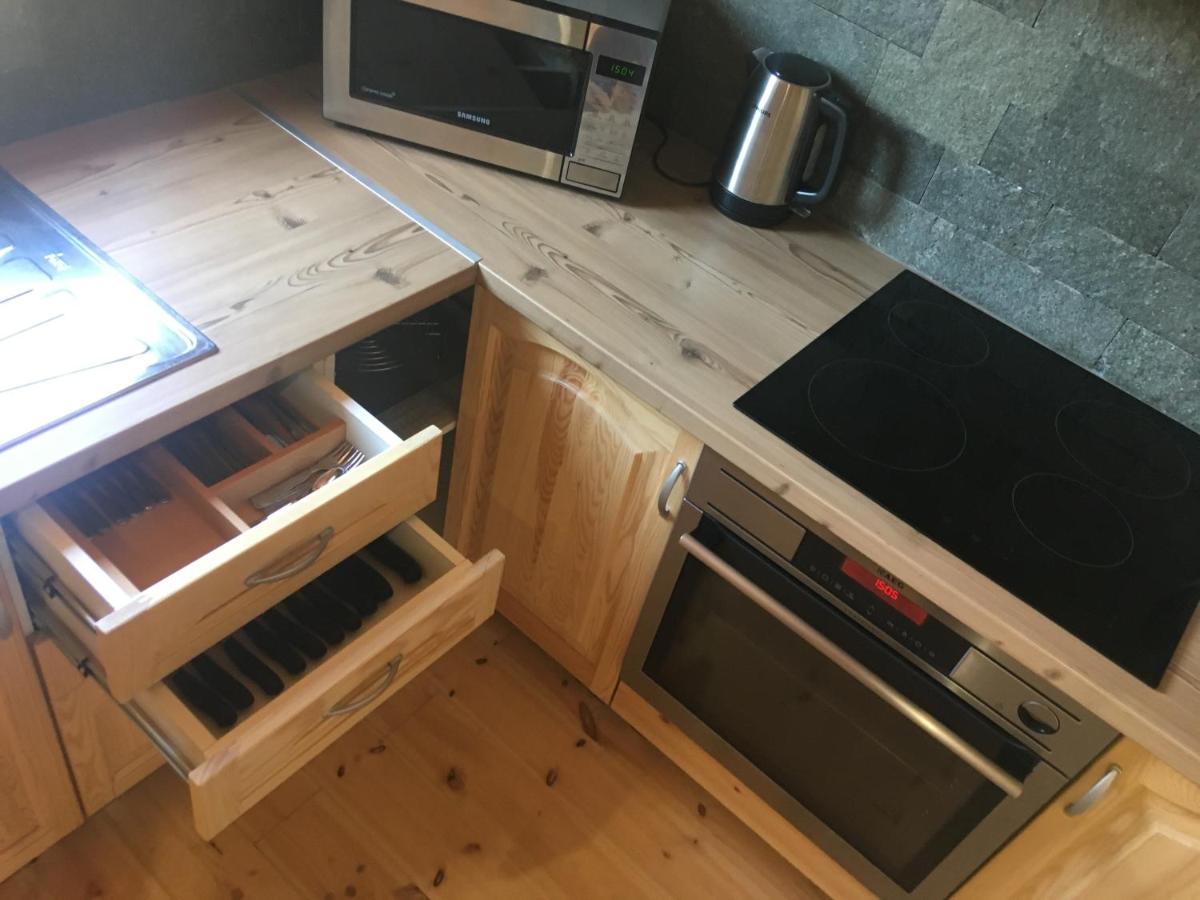 Wooden Apartman Premium Jacuzzival Alsoors Bagian luar foto