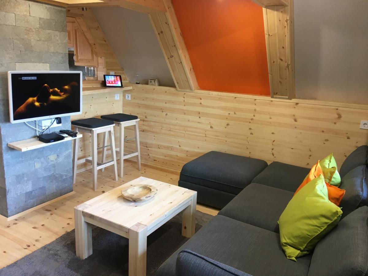 Wooden Apartman Premium Jacuzzival Alsoors Bagian luar foto